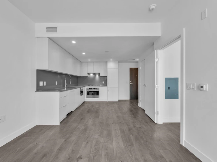 1002-4465 Juneau Street, Burnaby, BC, V5C 0L8 - 14