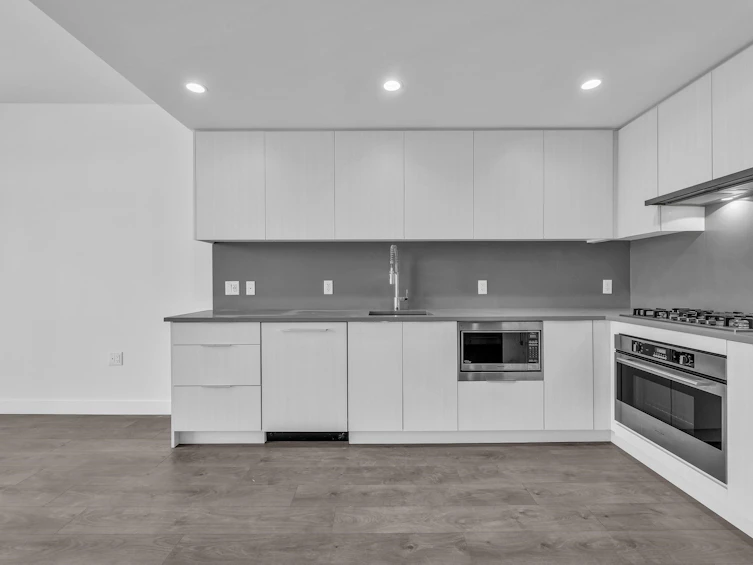 1002-4465 Juneau Street, Burnaby, BC, V5C 0L8 - 8