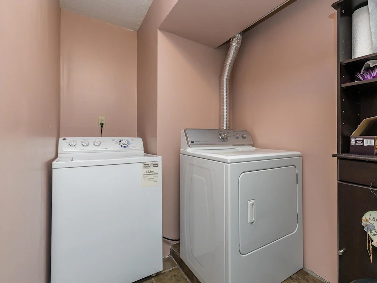 33168 Myrtle Avenue, Mission, BC, V2V 5W1 - 31