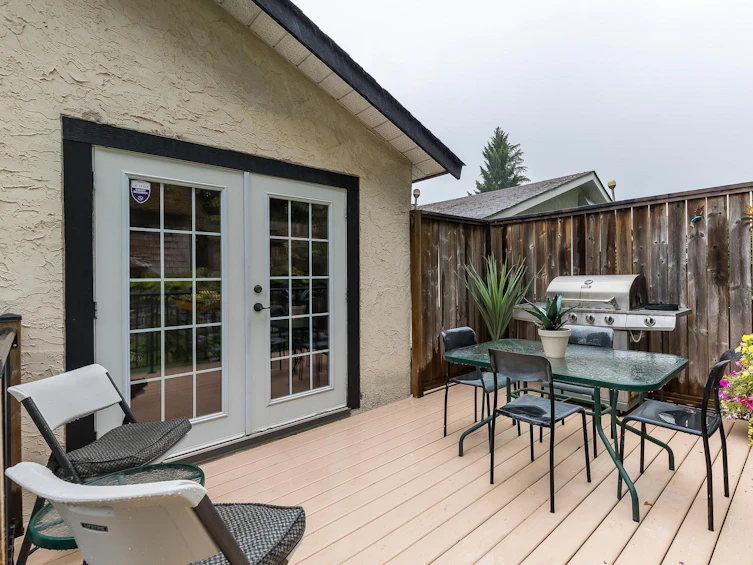 33168 Myrtle Avenue, Mission, BC, V2V 5W1 - 33
