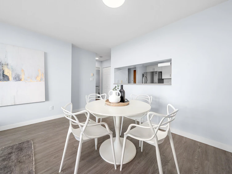 1701-9633 Manchester Drive, Burnaby, BC, V3N 4Y9 - 8