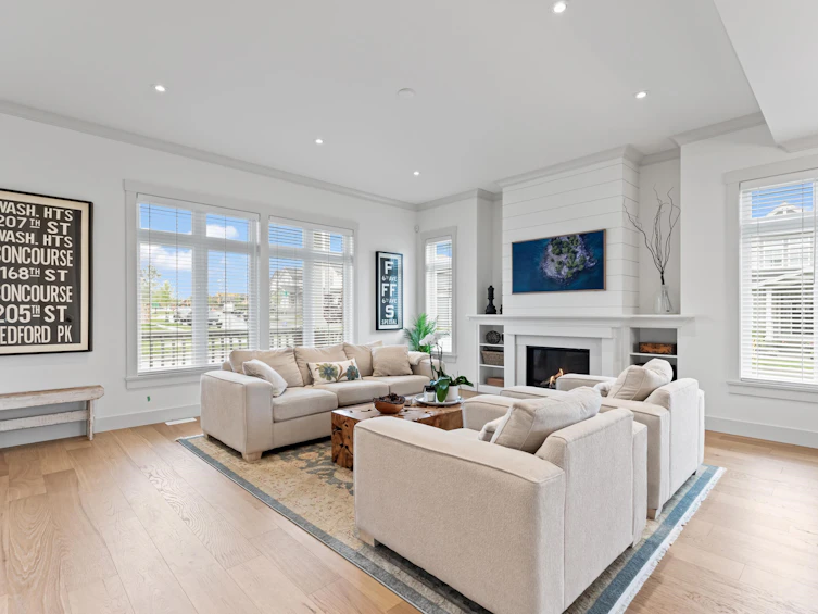 19743 75a Avenue, Langley, BC, V2Y 5K2 - 2