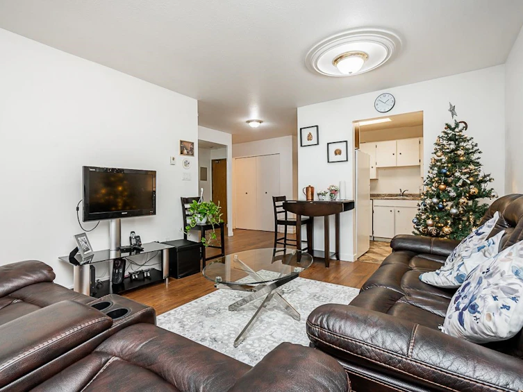 212-10468 148 Street, Surrey, BC, V3R 8T1 - 15