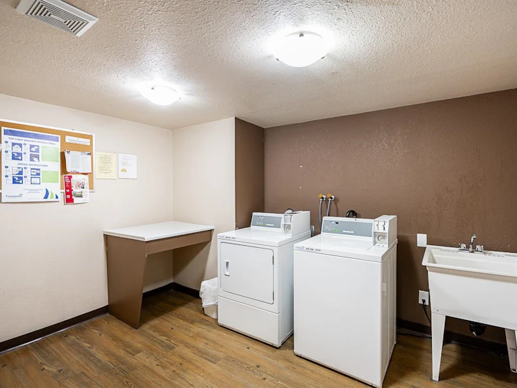 212-10468 148 Street, Surrey, BC, V3R 8T1 - 25
