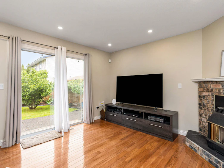 17231 62a Avenue, Surrey, BC, V3S 6V6 - 18