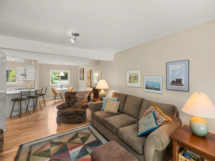 13181 24 Avenue, Surrey, BC, V4A 2G2 - 11