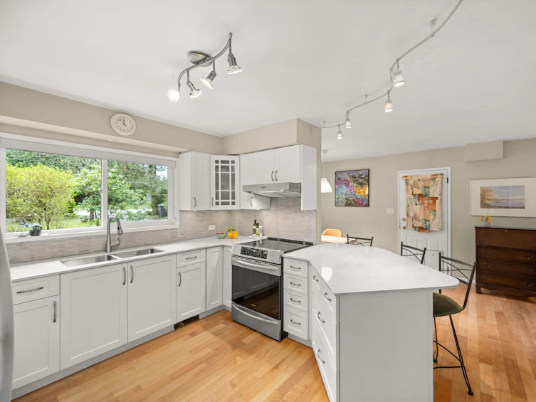 13181 24 Avenue, Surrey, BC, V4A 2G2 - 15