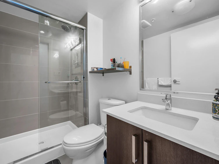 228-7088 14th Avenue, Burnaby, BC, V3N 0E7 - 12