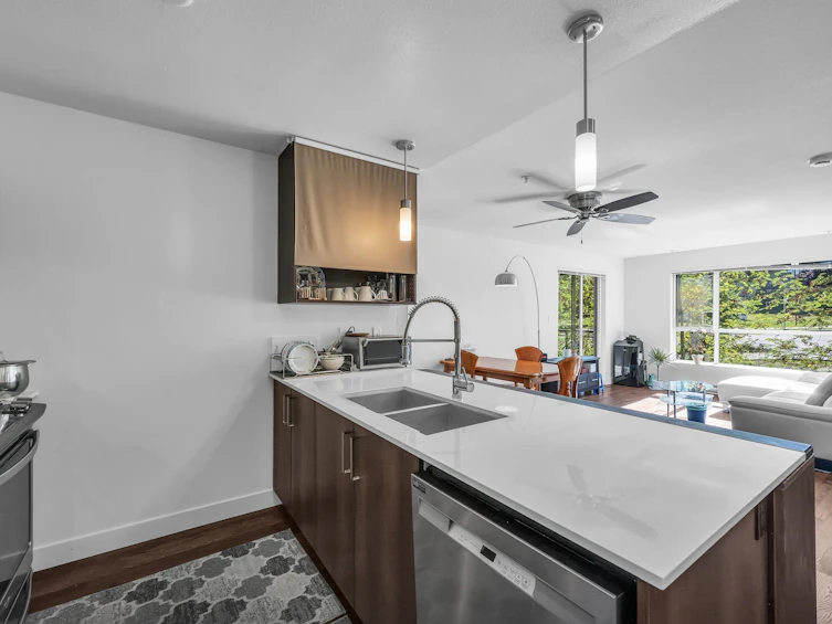 228-7088 14th Avenue, Burnaby, BC, V3N 0E7 - 9