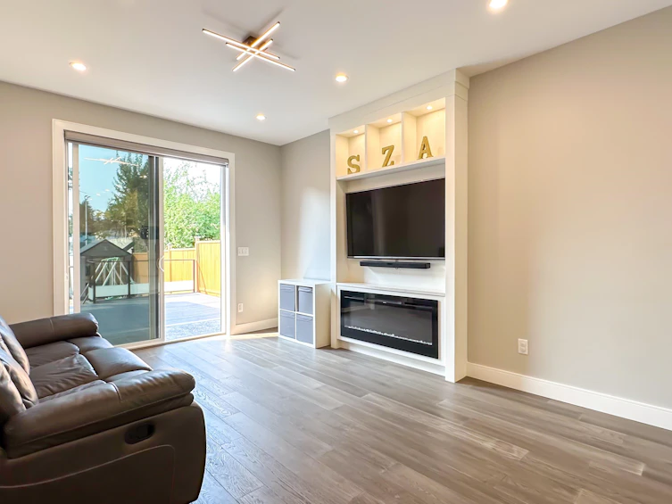 7377 11th Avenue, Burnaby, BC, V3N 2N2 - 14