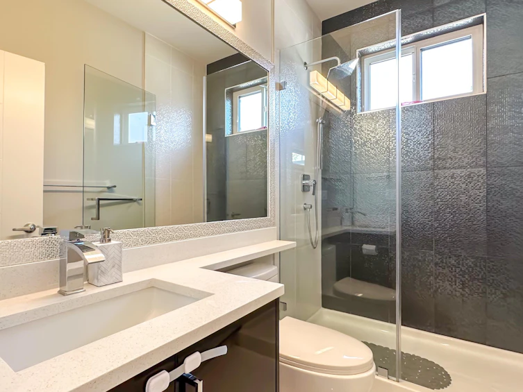 7377 11th Avenue, Burnaby, BC, V3N 2N2 - 31