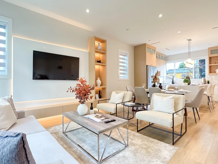 2342 East 40th Avenue, Vancouver, BC, V5R 2V7 - 5