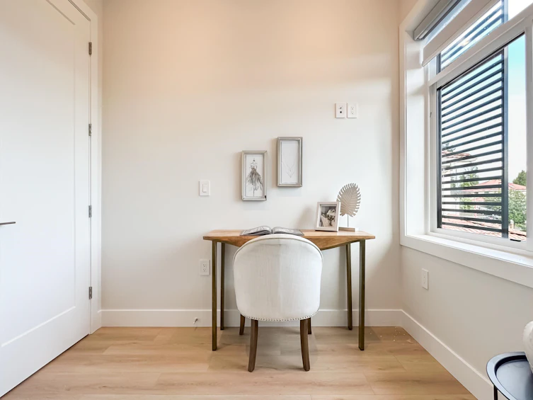 2342 East 40th Avenue, Vancouver, BC, V5R 2V7 - 27