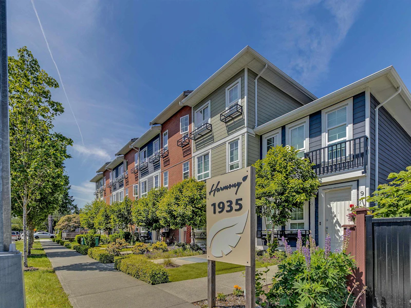 5 - 1935 Manning Avenue, Port Coquitlam BC V3B 1L3