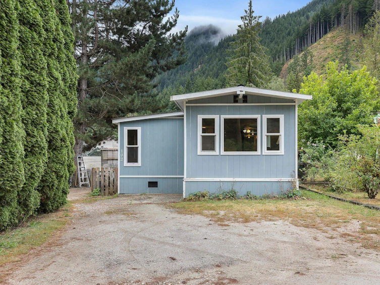 102-26055 Trans Canada Highway, Chilliwack, BC, V0X 1L3 - 3