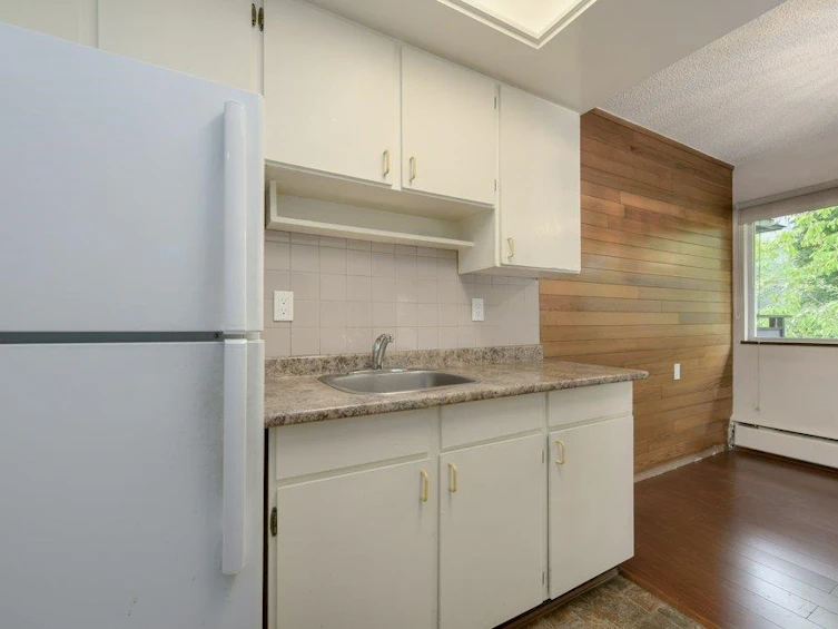 307-1484 Charles Street, Vancouver, BC, V5L 2S8 - 6