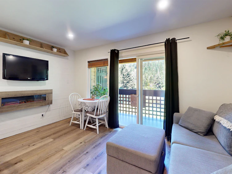 14-7001 Nesters Road, Whistler, BC, V8E 0X1 - 5
