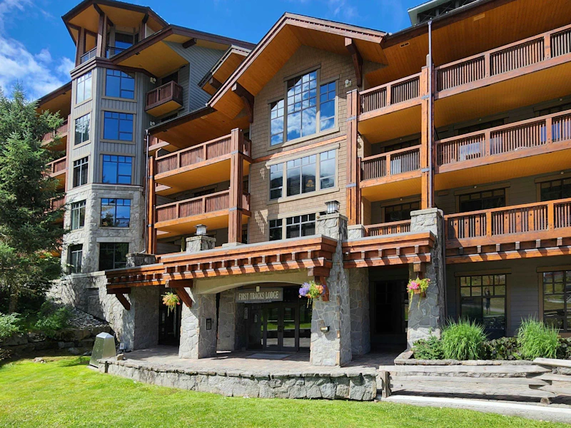 618 - 2202 Gondola Way, Whistler BC V0N 1B2