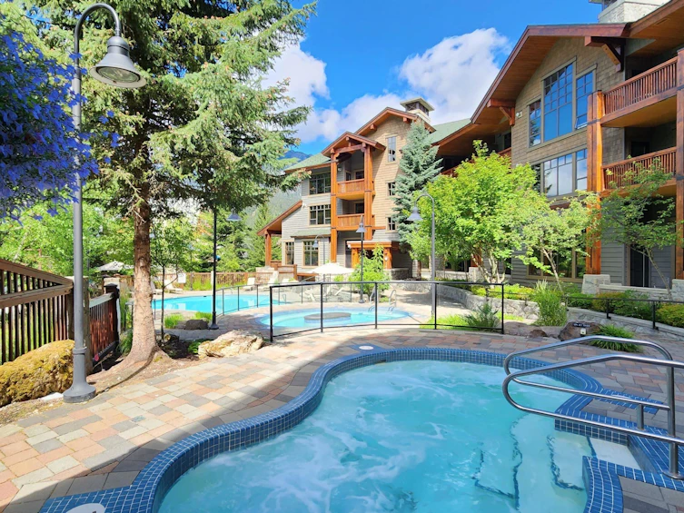 618-2202 Gondola Way, Whistler, BC, V8E 0M7 - 24