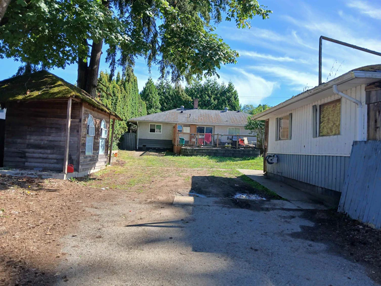 13179 64 Avenue, Surrey, BC, V3W 1X8