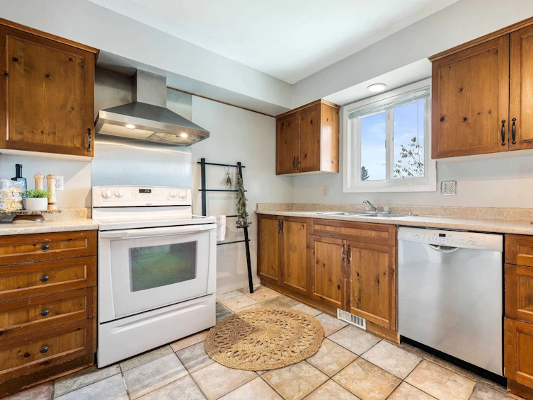 8885 Hazel Street, Chilliwack, BC, V2P 7C7 - 17