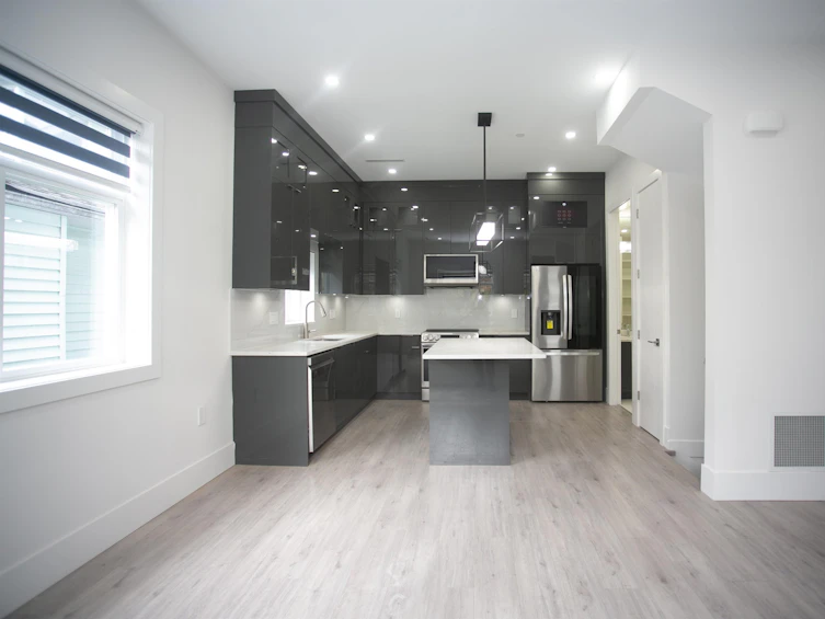 #1-3351 Austrey Avenue, Vancouver, BC, V5R 4V8 - 4