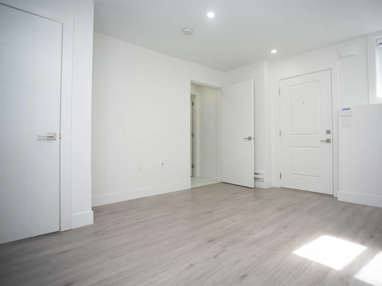 #1-3351 Austrey Avenue, Vancouver, BC, V5R 4V8 - 16