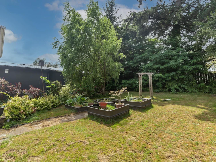 7613 Juniper Street, Mission, BC, V2V 4R1 - 2