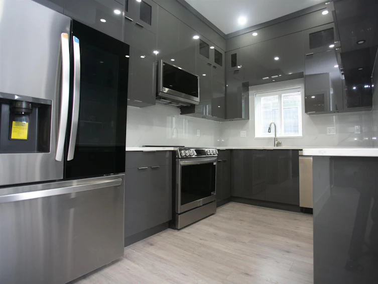 #2-3351 Austrey Avenue, Vancouver, BC, V5R 4V8 - 3
