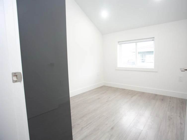 #2-3351 Austrey Avenue, Vancouver, BC, V5R 4V8 - 8