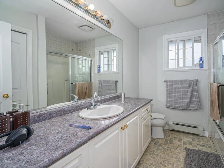 3446 Sidegrove Court, Abbotsford, BC, V2T 6S9 - 22