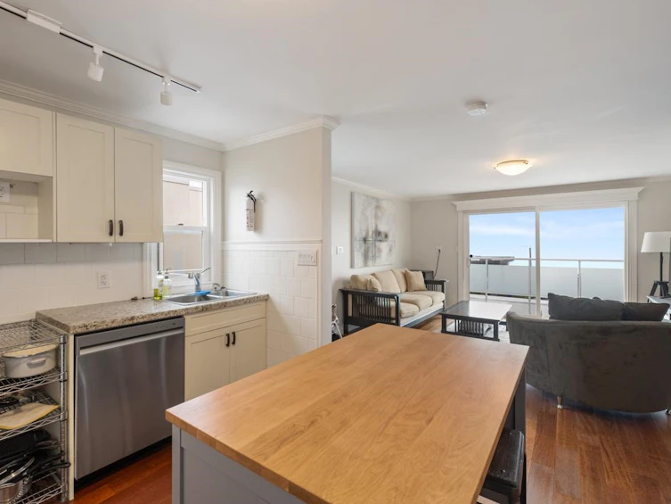 15280 Royal Avenue, Surrey, BC, V4B 1M6 - 21