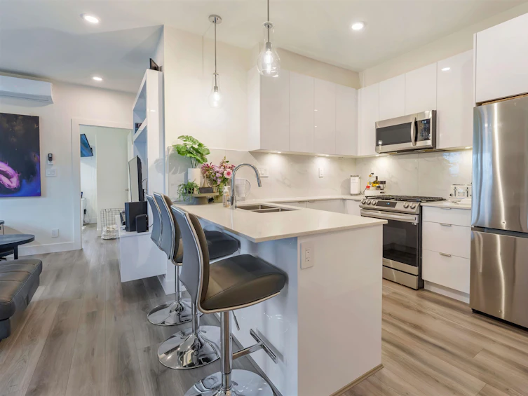 B407-8447 202, Langley, BC, V2Y 2B7 - 8