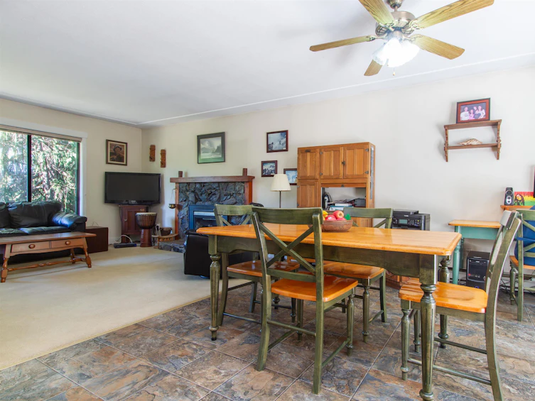 2541 Lomond Way, Squamish, BC, V8E 0J6 - 8