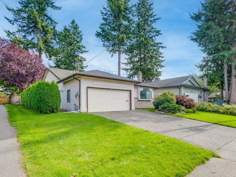 1074 164 Street, Surrey, BC, V4A 4Y7 - 2