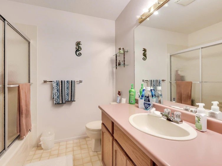 1074 164 Street, Surrey, BC, V4A 4Y7 - 20
