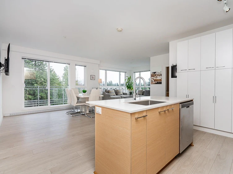 513-13963 105, Surrey, BC, V3T 0M9 - 3