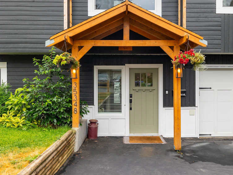 35348 Wells Gray Avenue, Abbotsford, BC, V2S 5W9 - 2