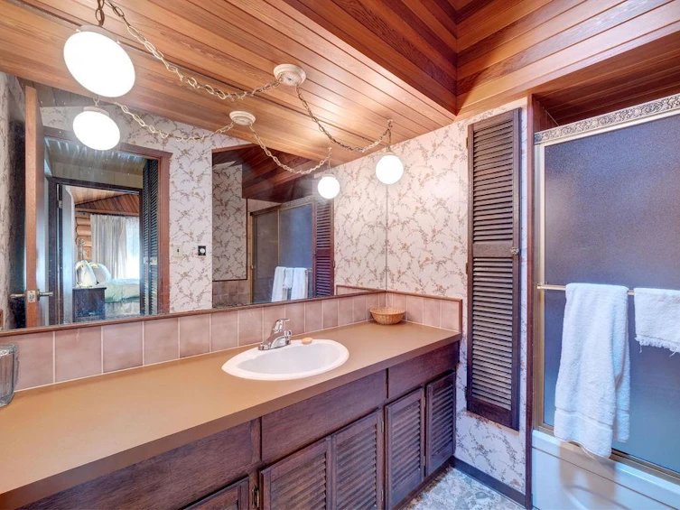 9862 Wescan Road, Halfmoon Bay, BC, V7Z 1G2 - 18