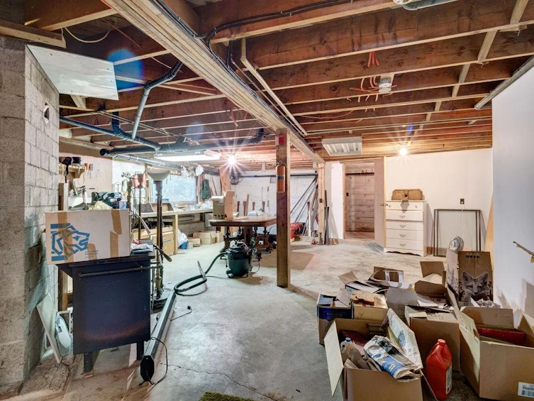 9862 Wescan Road, Halfmoon Bay, BC, V7Z 1G2 - 29