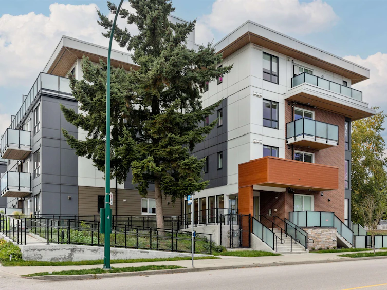111-4933 Clarendon Street, Vancouver, BC, V5R 3J3