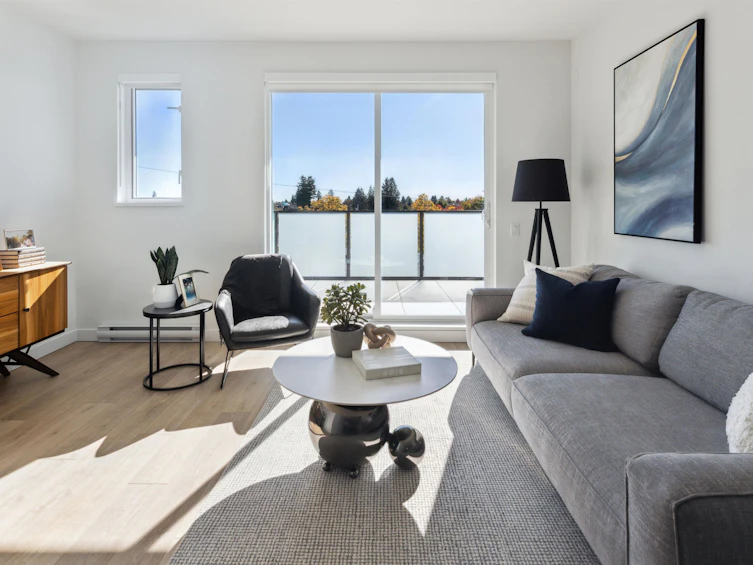 404-4933 Clarendon Street, Vancouver, BC, V5R 3J3 - 3