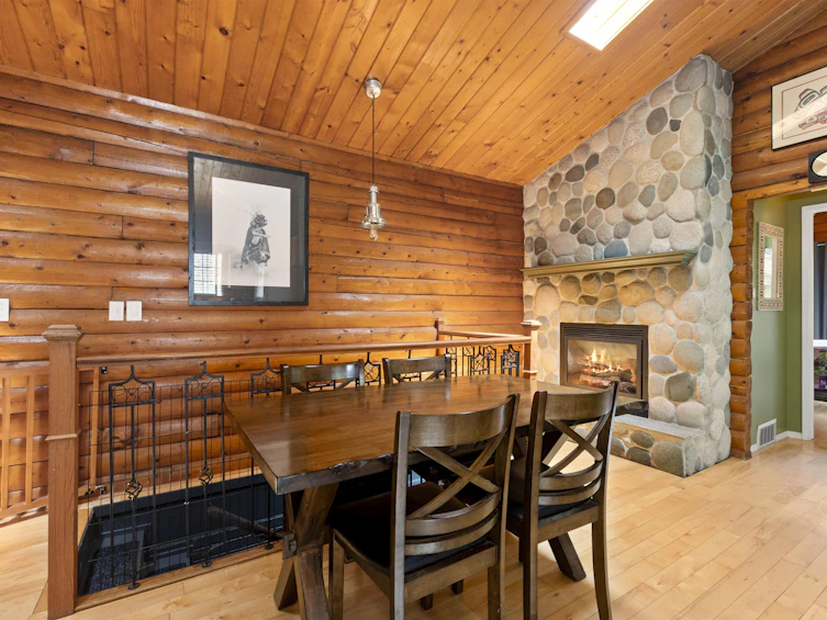 204 Lakeshore Drive, Cultus Lake, BC, V2R 5A1 - 12