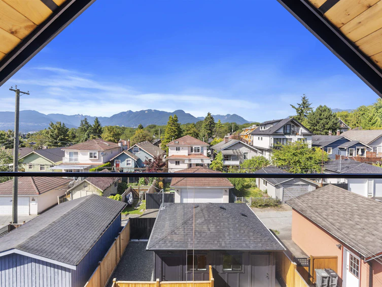 1-2553 Triumph Street, Vancouver, BC, V5K 1S7 - 7