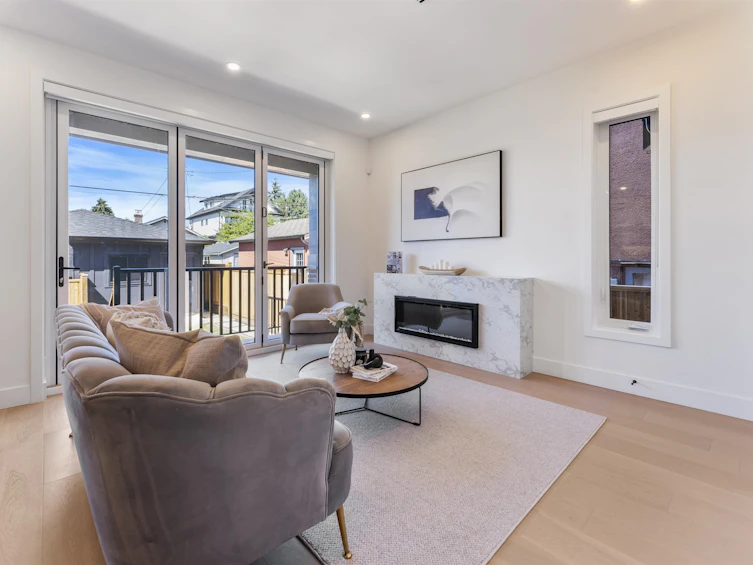 1-2553 Triumph Street, Vancouver, BC, V5K 1S7 - 8