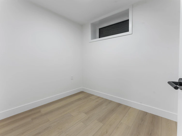 1-2553 Triumph Street, Vancouver, BC, V5K 1S7 - 28