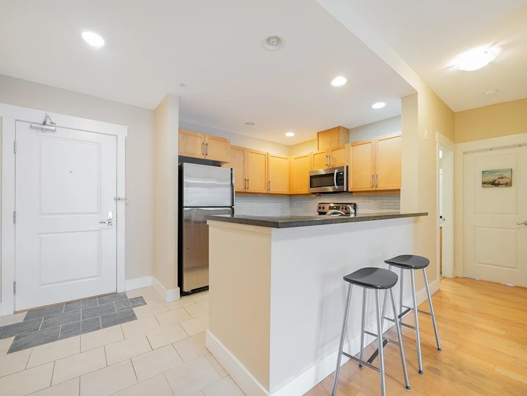 203-6328 Larkin Drive, Vancouver, BC, V6T 2K2 - 4