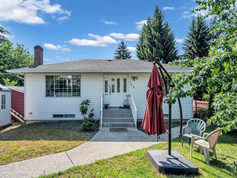 108 Tenth Avenue, New Westminster BC V3L 2B1