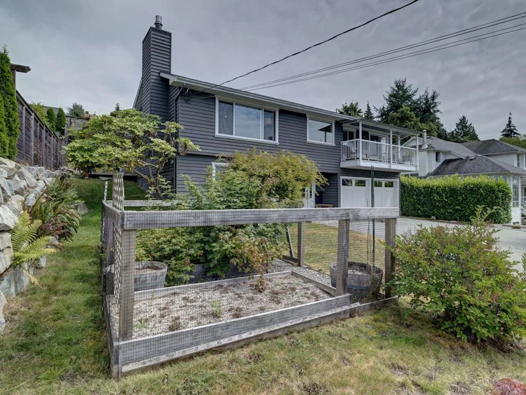 1554 Grandview Road, Gibsons, BC, V0N 1V5 - 3