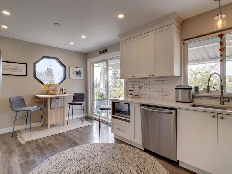 1554 Grandview Road, Gibsons, BC, V0N 1V5 - 8